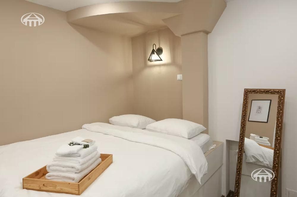 Apartment · 1 rooms · 43 m² · Kentron