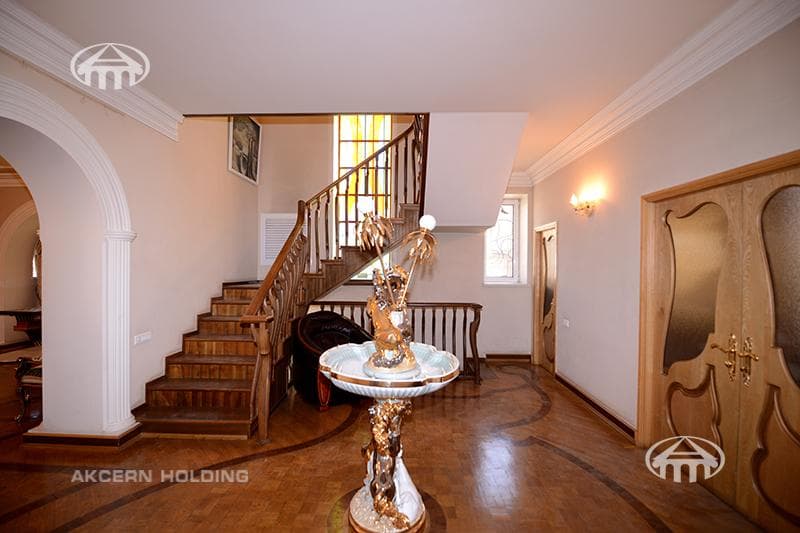 Mansion · 7 rooms · 500 m² · Malatia-Sebastia