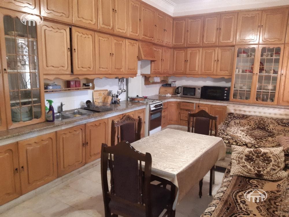 House · 7 rooms · 774 m² · Kanaker-Zeytun