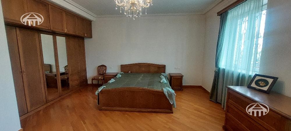 Mansion · 7 rooms · 240 m² · Qasax