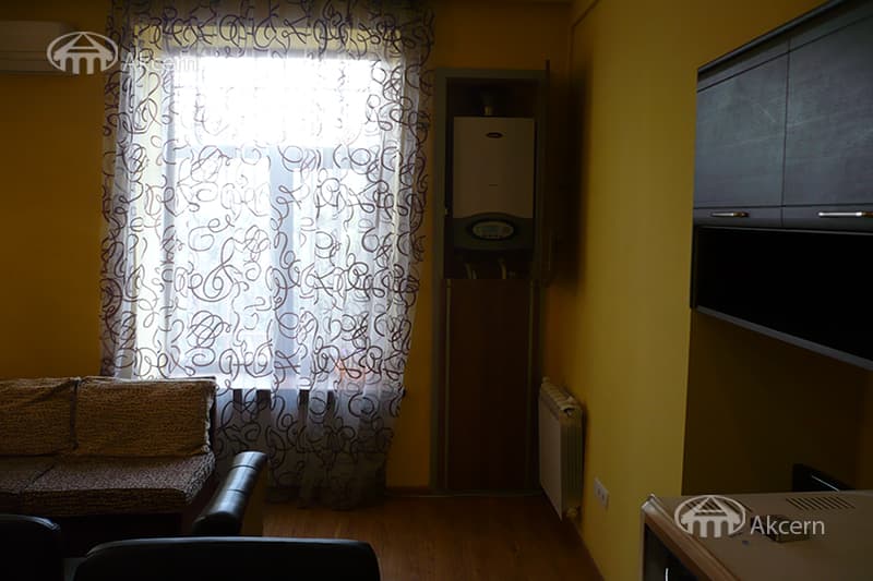 Apartment · 3 rooms · 63 m² · Kentron