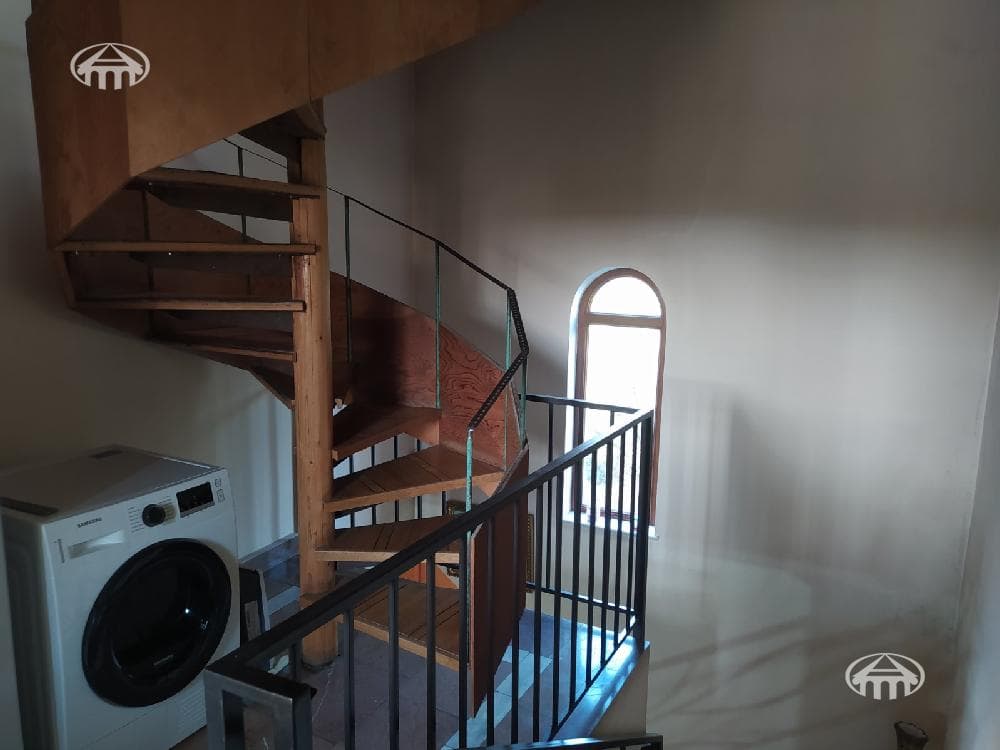 Дом · 5 комн. · 240 м² · Малатия-Себастия