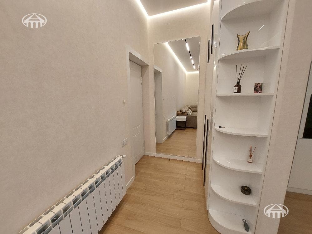 Квартира · 3 комн. · 60 м² · Кентрон