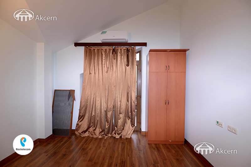Дом · 7 комн. · 418 м² · Арабкир