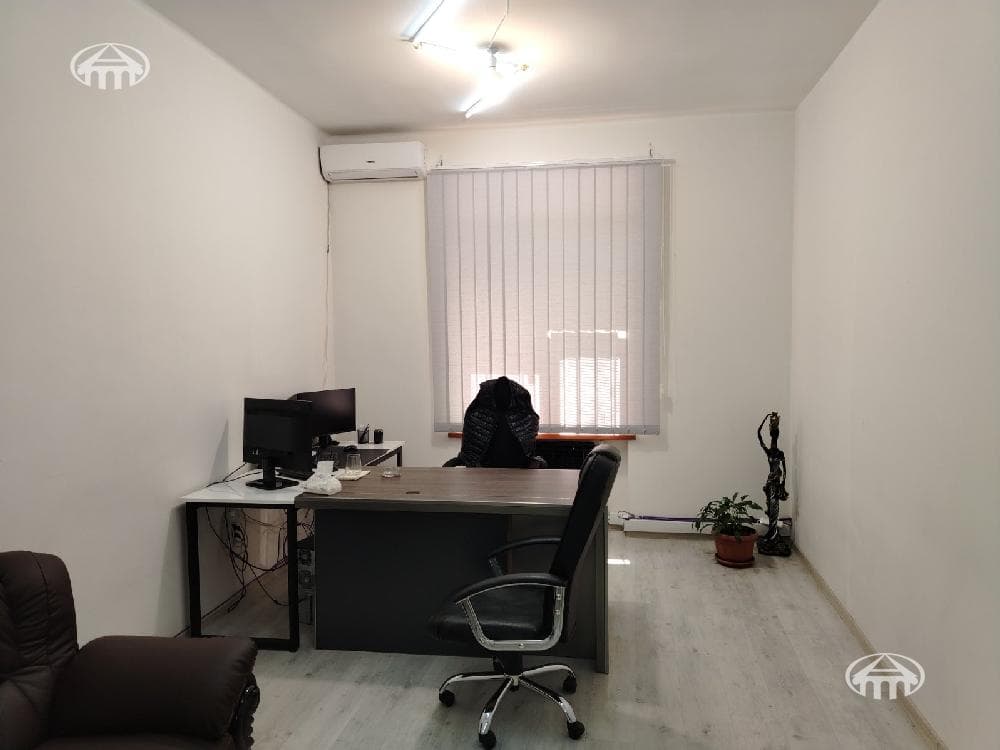 Office · 83 m² · Arabkir
