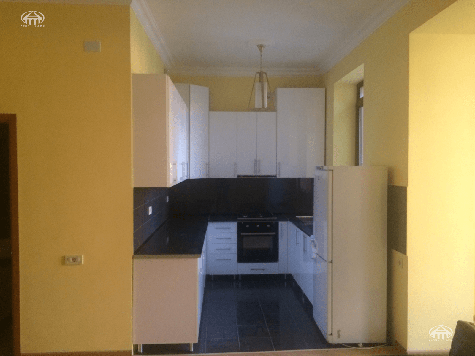 Բնակարան · 3 սեն. · 96 մ² · Կենտրոն — Լուսանկար 7 / 9