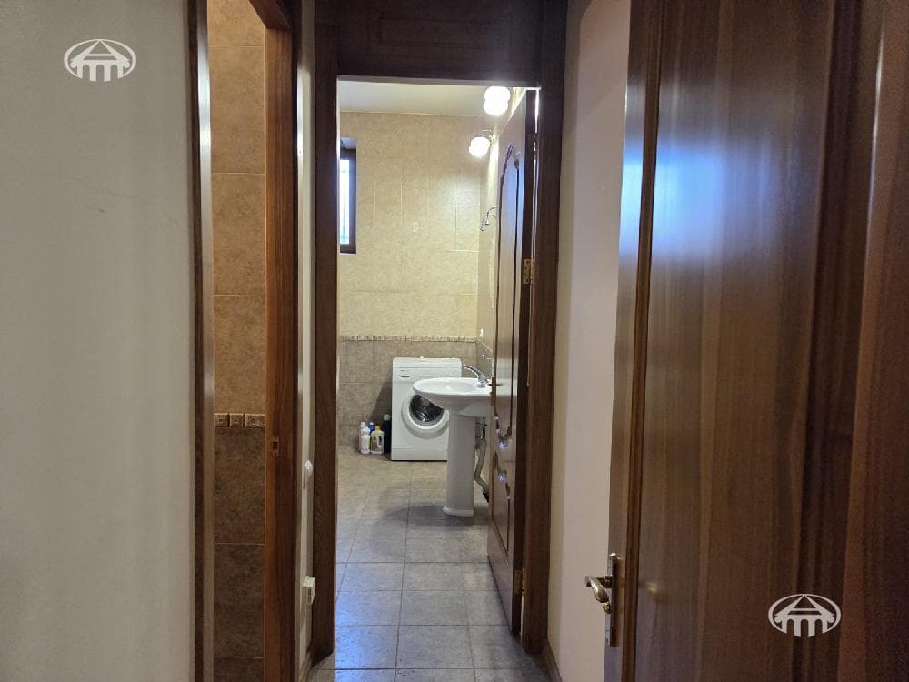 Дом · 6 комн. · 540 м² · Арабкир