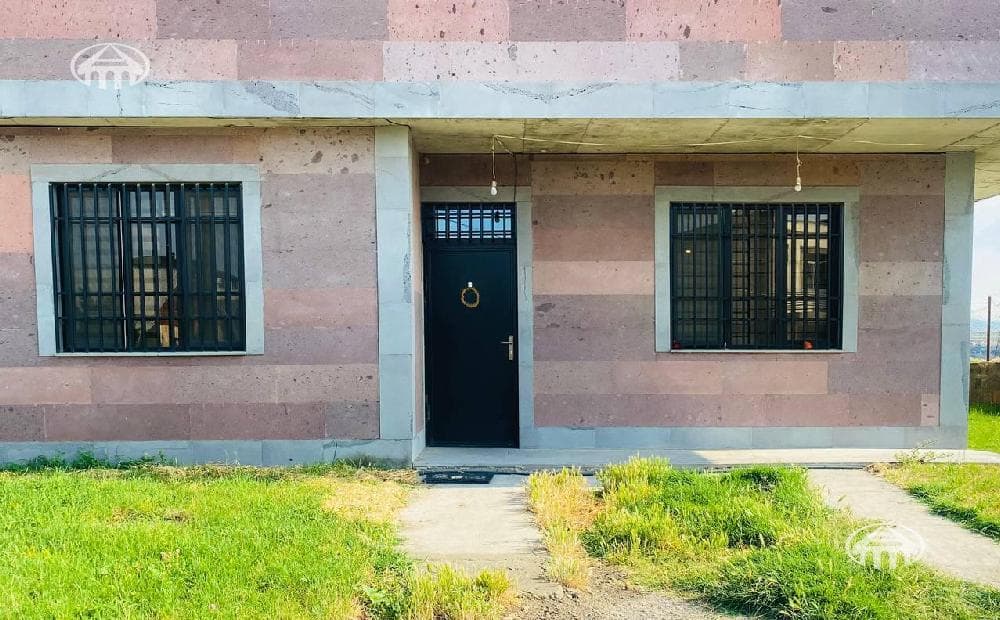 Квартира · 3 комн. · 88 м² · Арабкир