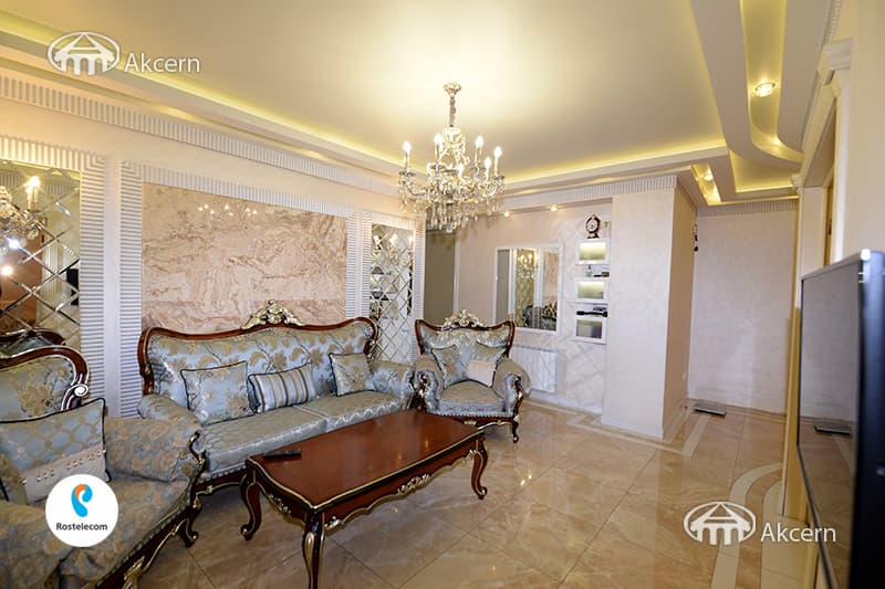 Квартира · 4 комн. · 180 м² · Кентрон