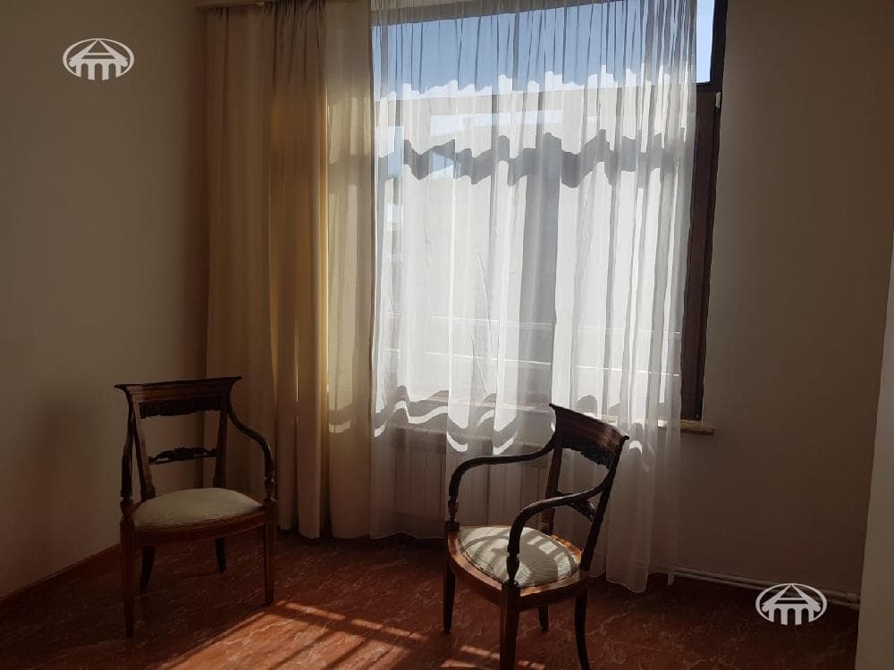 Квартира · 3 комн. · 123 м² · Арабкир