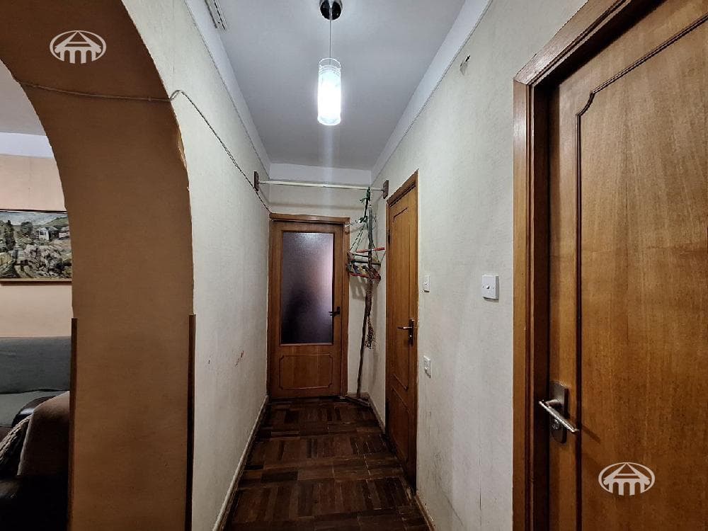 Բնակարան · 4 սեն. · 99 մ² · Քանաքեռ-Զեյթուն