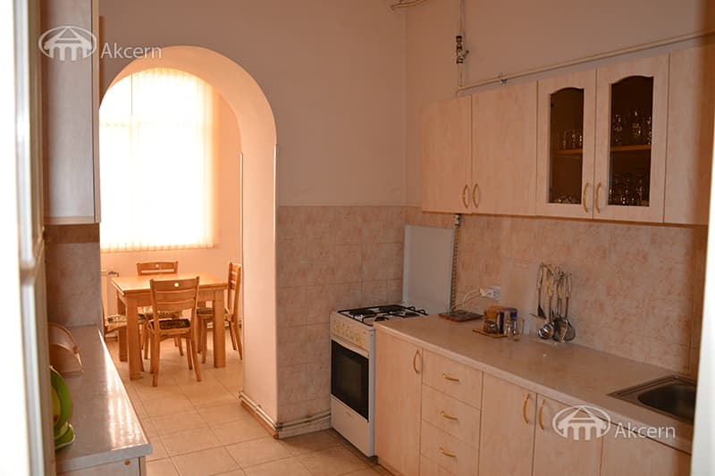 Квартира · 2 комн. · 77 м² · Арабкир