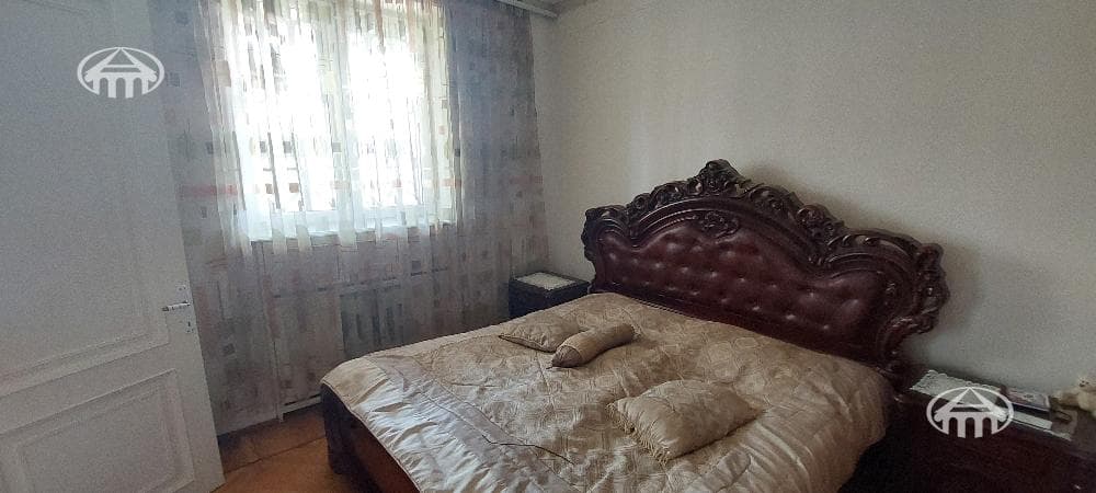 House · 5 rooms · 250 m² · Kanaker-Zeytun