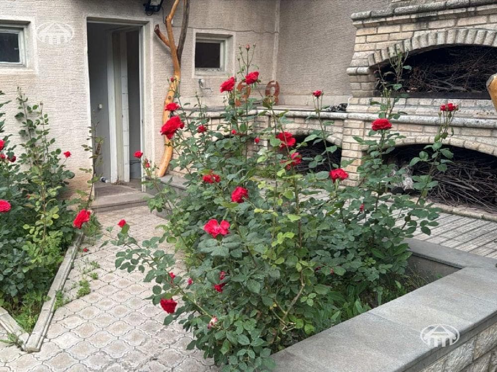 Առանձնատուն · 7 սեն. · 540 մ² · Աջափնյակ