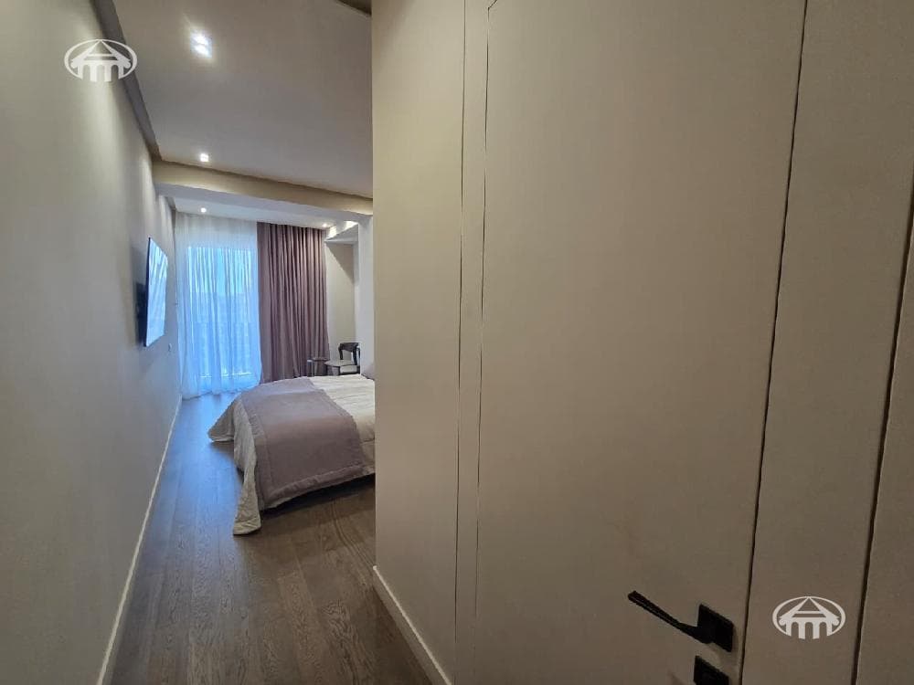 Квартира · 4 комн. · 131 м² · Арабкир