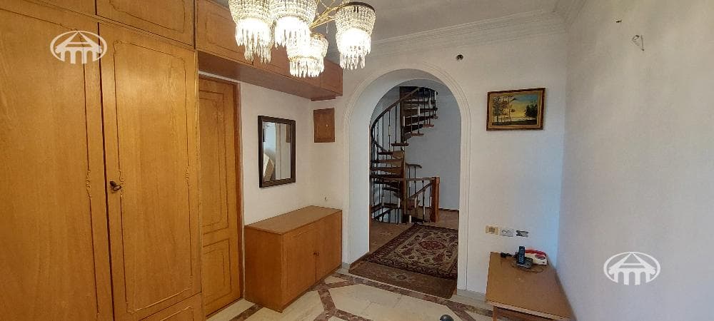 Дом · 6 комн. · 367 м² · Арабкир