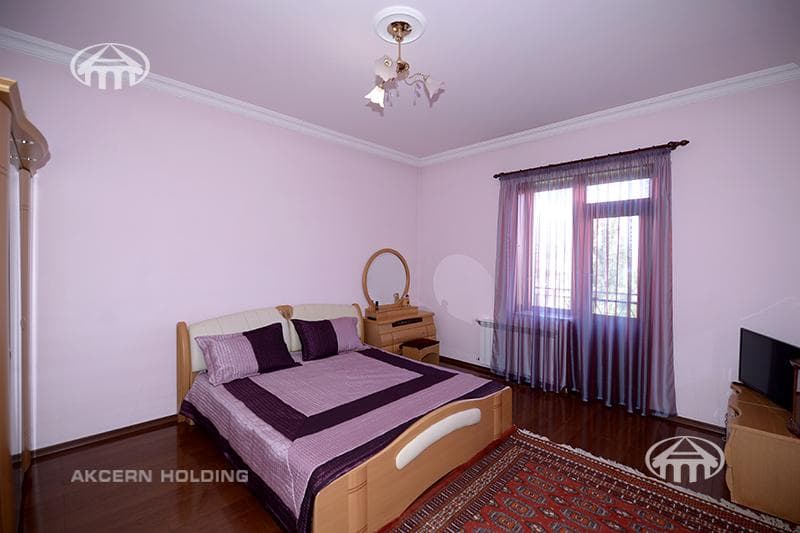 Mansion · 8 rooms · 607.5 m² · Qasax