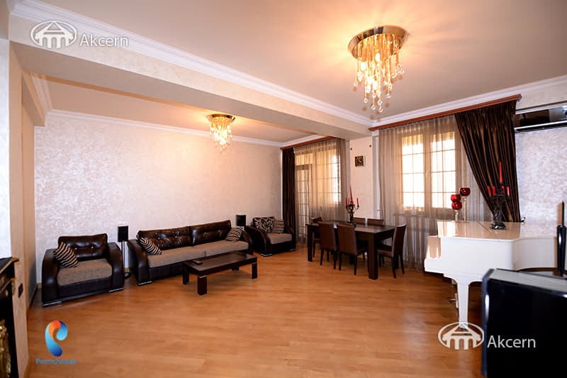 Բնակարան · 3 սեն. · 128 մ² · Կենտրոն