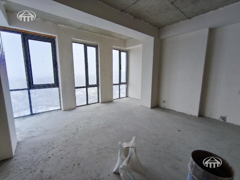 Квартира · 4 комн. · 117 м² · Аван