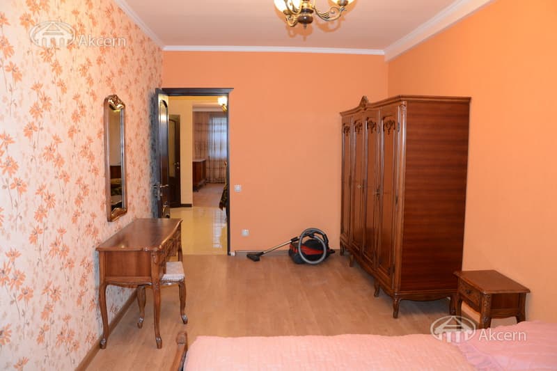Apartment · 3 rooms · 96 m² · Arabkir
