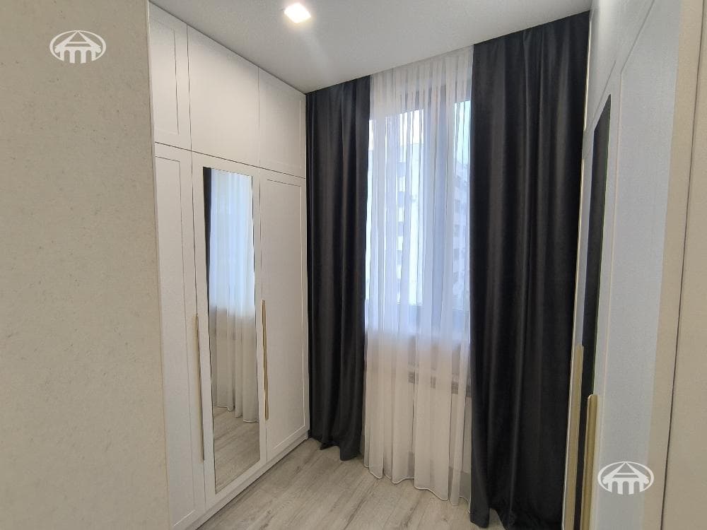 Квартира · 3 комн. · 91 м² · Кентрон