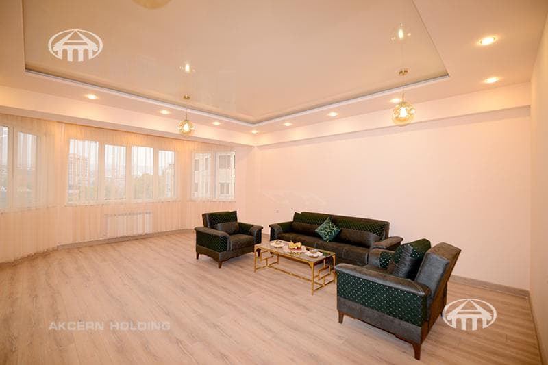 Apartment · 3 rooms · 135 m² · Kentron
