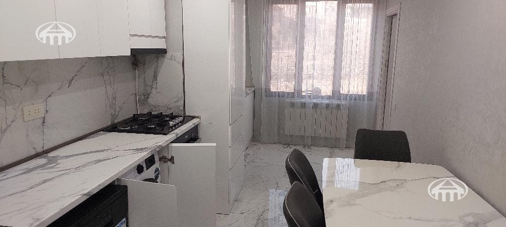 Квартира · 3 комн. · 75 м² · Арабкир