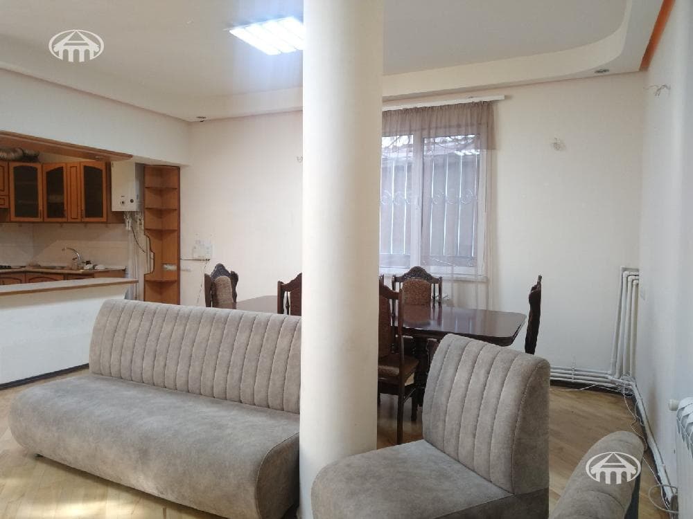 Квартира · 4 комн. · 121 м² · Арабкир