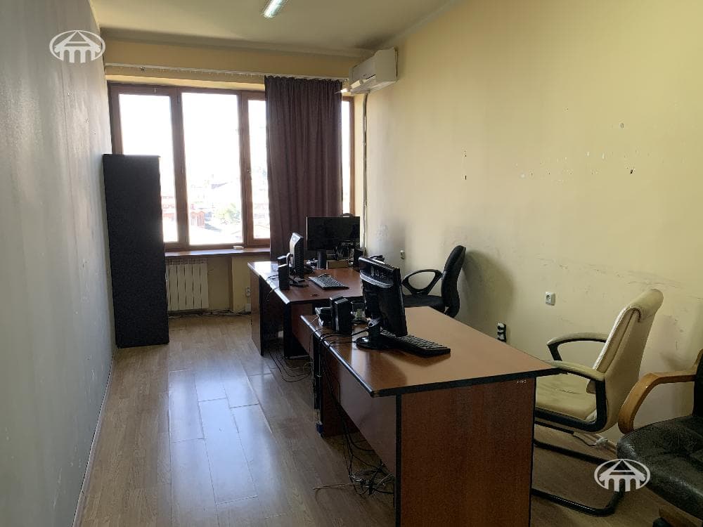 Office · 520 m² · Arabkir