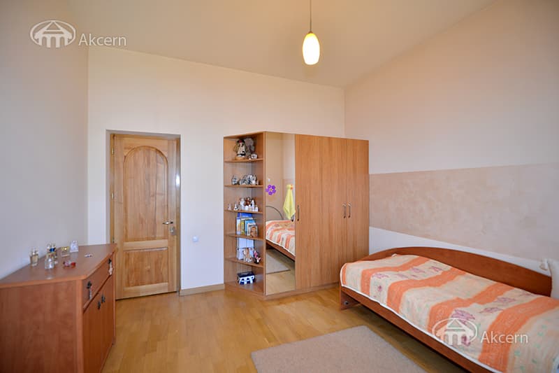 Mansion · 9 rooms · 486 m² · Nork-Marash
