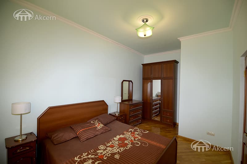 Mansion · 4 rooms · 273 m² · Ajapnyak