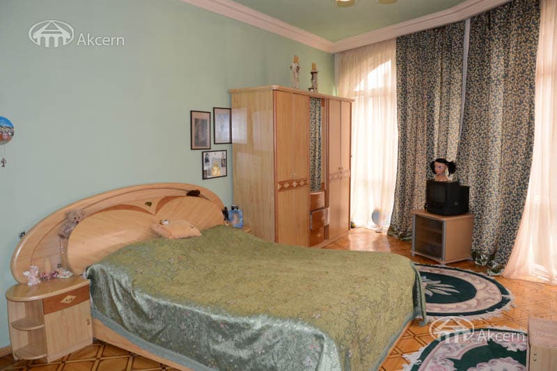 Особняк · 7 комн. · 506 м² · Кентрон