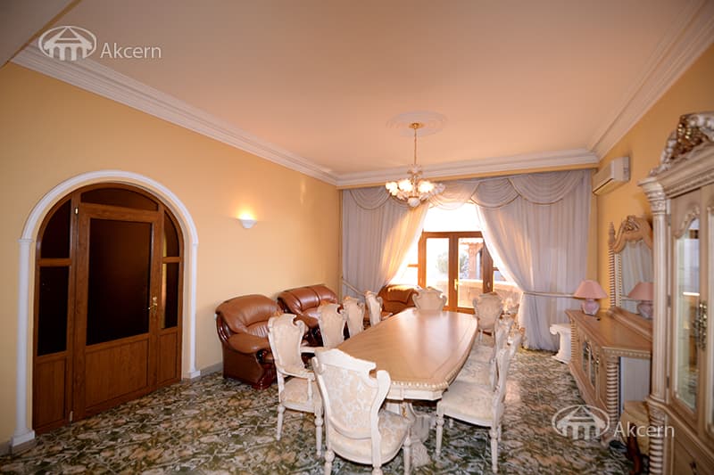 Особняк · 6 комн. · 440 м² · Кентрон