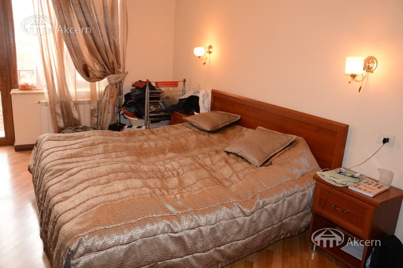Квартира · 4 комн. · 146 м² · Арабкир