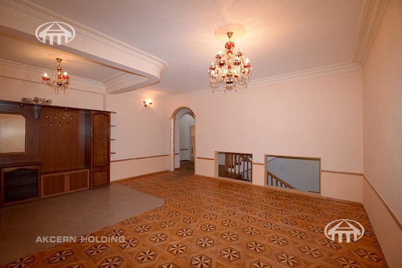 Առանձնատուն · 7 սեն. · 540 մ² · Աջափնյակ