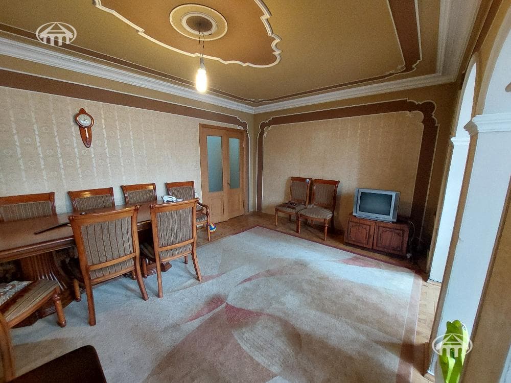 Квартира · 3 комн. · 96 м² · Давташен
