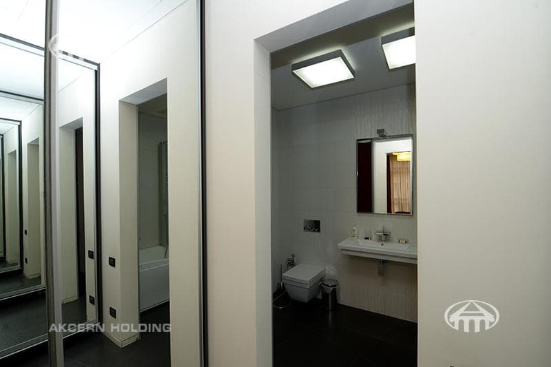 Apartment · 4 rooms · 169 m² · Kentron