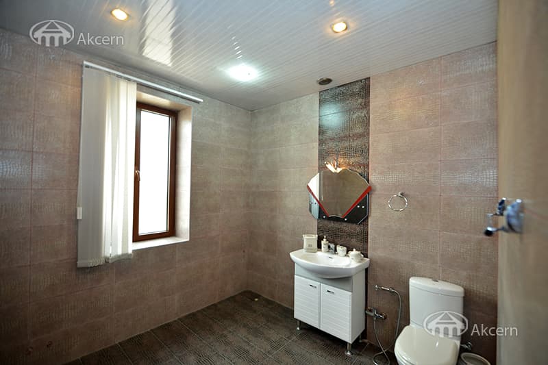 Առանձնատուն · 5 սեն. · 320 մ² · Նորք-Մարաշ