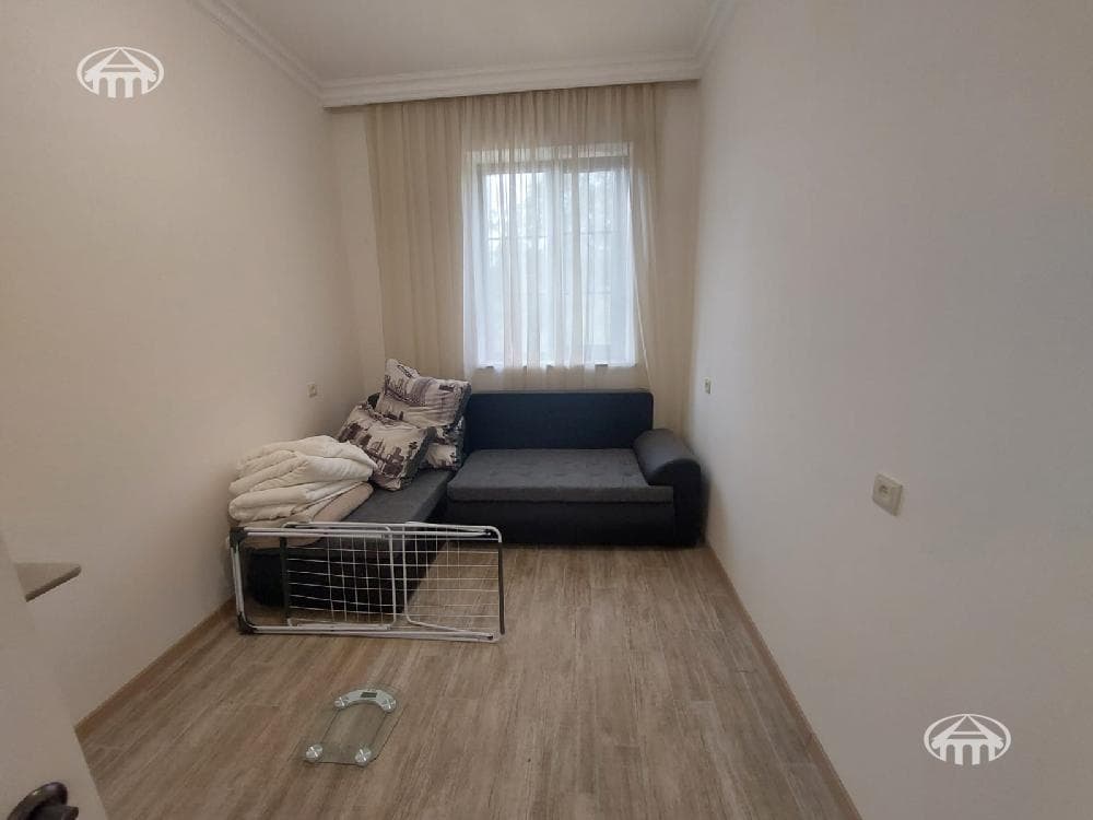 Mansion · 5 rooms · 150 m² · v. Arinj