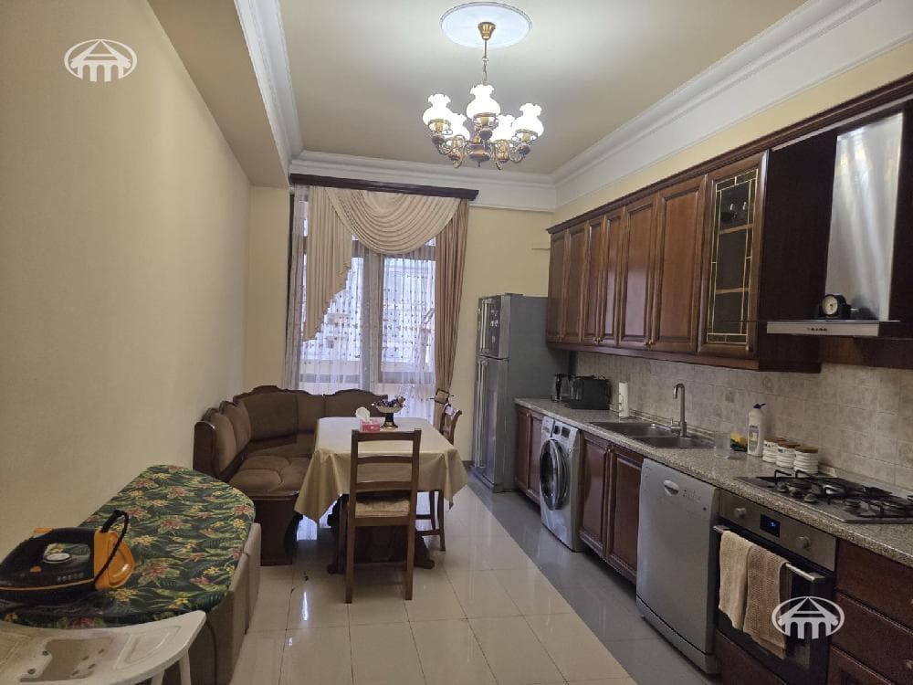 Квартира · 3 комн. · 151 м² · Кентрон