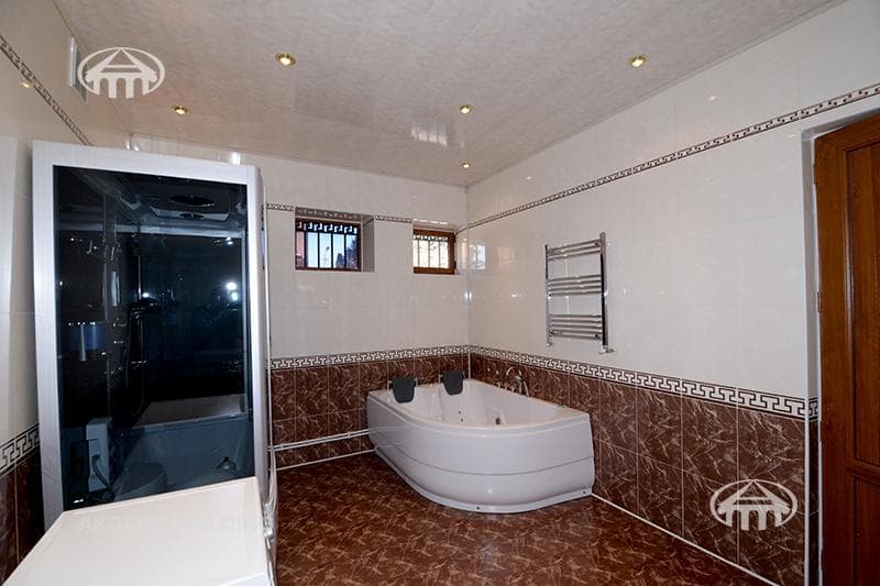 Особняк · 7 комн. · 575 м² · Давташен
