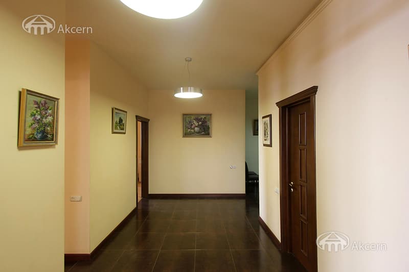 Квартира · 4 комн. · 185 м² · Арабкир — фото 27 из 29
