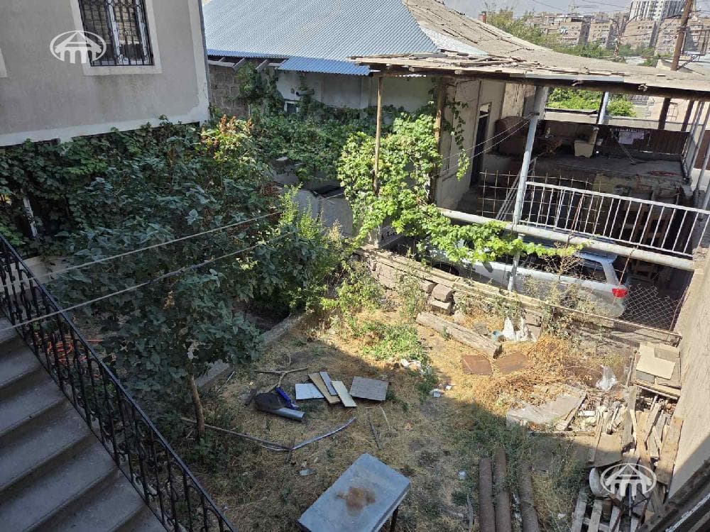 Առանձնատուն · 7 սեն. · 439 մ² · Ավան