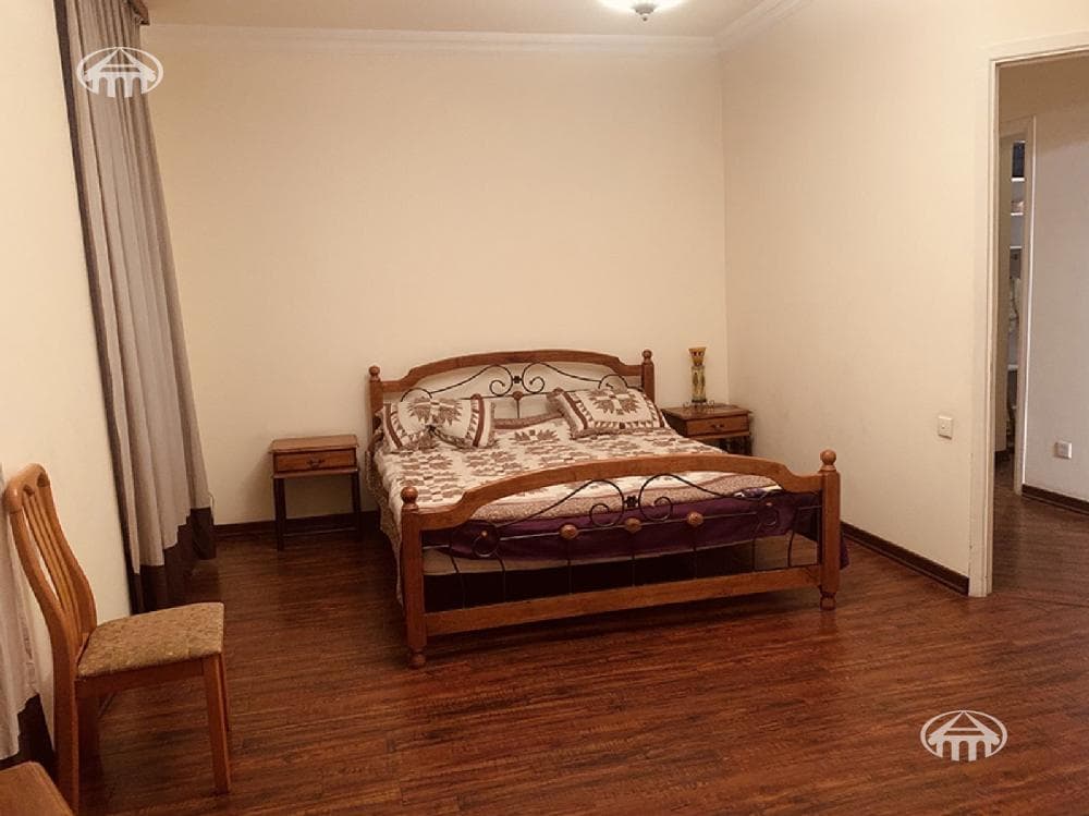 Квартира · 4 комн. · 101 м² · Кентрон