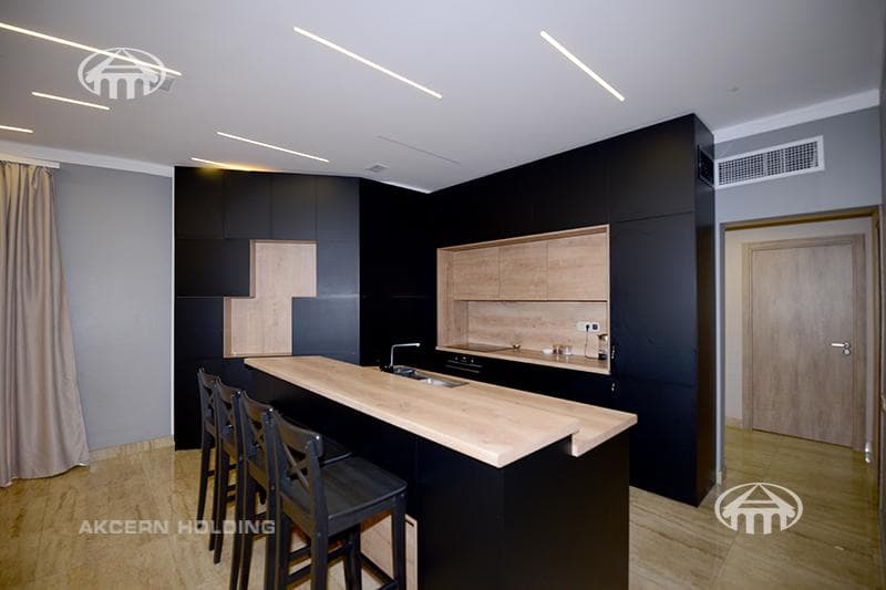 Квартира · 4 комн. · 150 м² · Кентрон