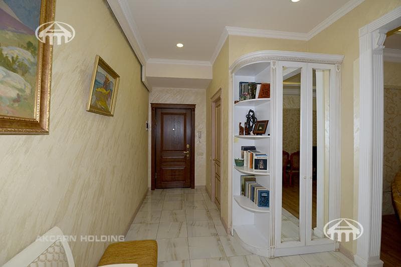 Квартира · 3 комн. · 110 м² · Кентрон
