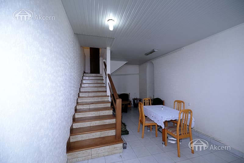 Особняк · 6 комн. · 440 м² · Кентрон