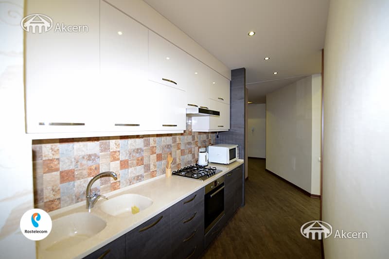 Apartment · 3 rooms · 95 m² · Kentron
