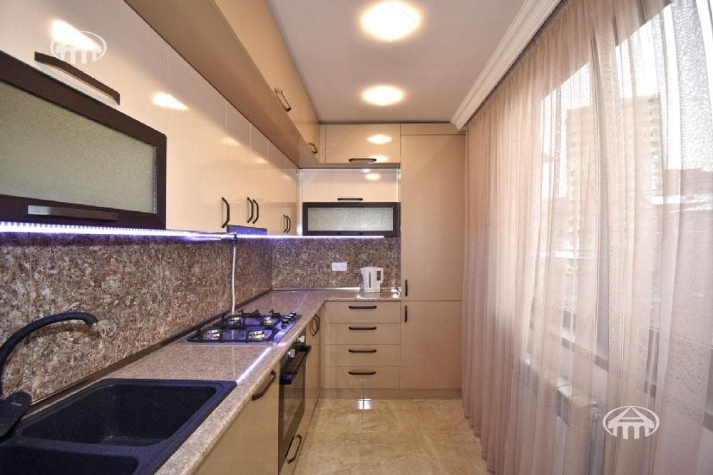 Квартира · 2 комн. · 75 м² · Арабкир