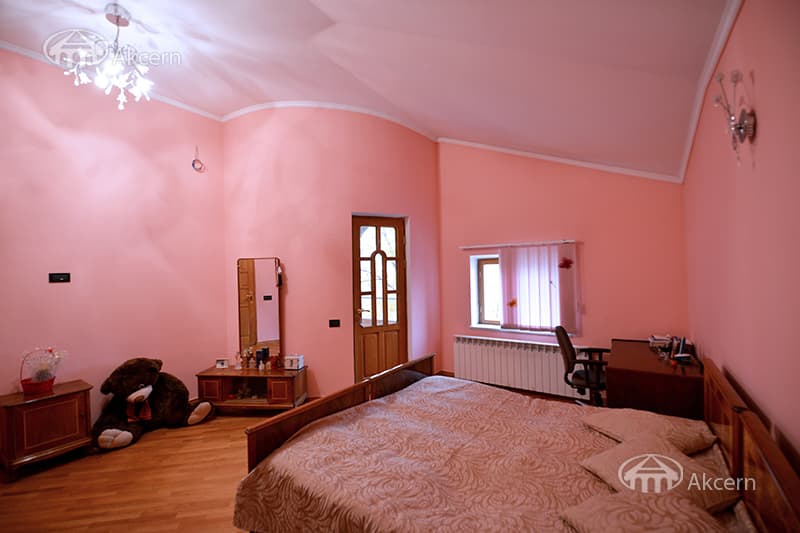 Офис · 260 м² · Арабкир